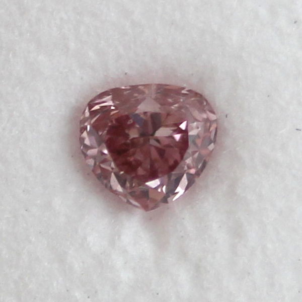 Fancy Intense Pink Diamond, Heart, 0.20 carat - B
