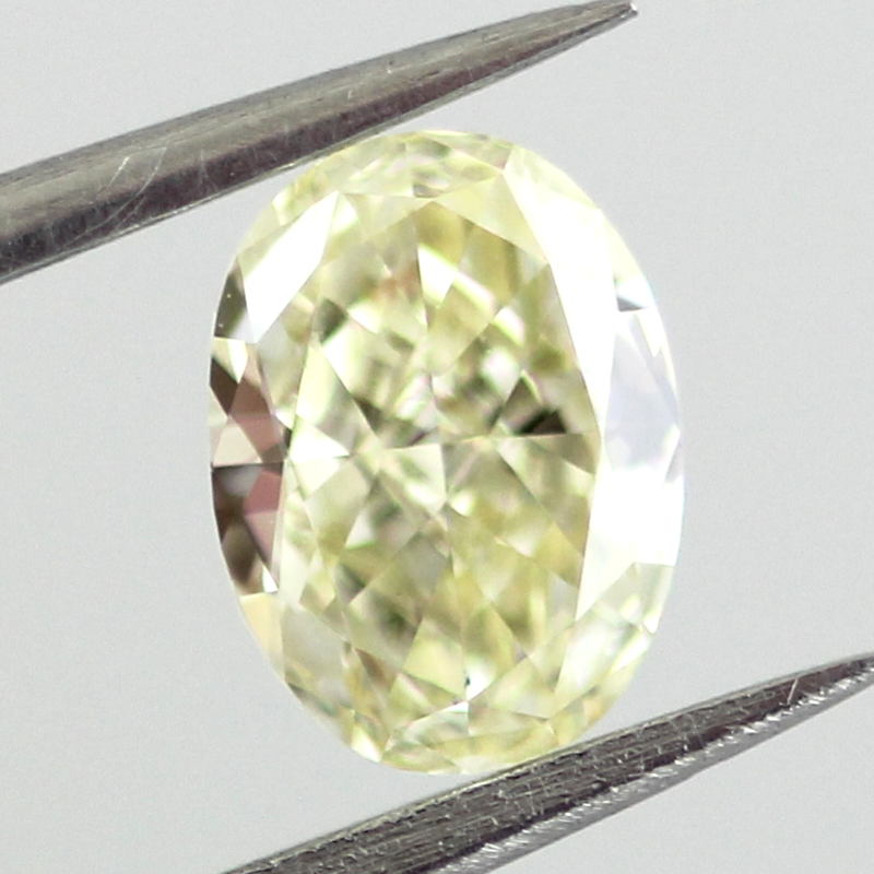Fancy Light Yellow Diamond, Oval, 0.53 carat, VVS1 - B