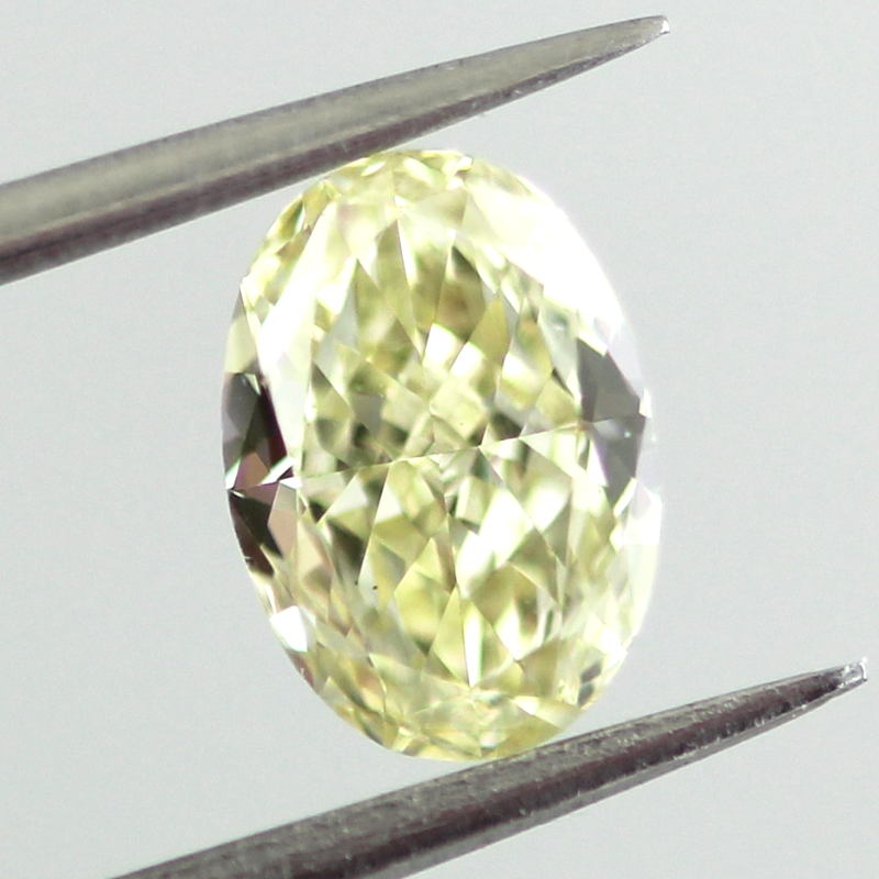 Fancy Light Yellow Diamond, Oval, 0.61 carat, VS2 - B