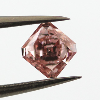 Fancy Orangy Pink Diamond, Radiant, 0.41 carat, VS2 - B