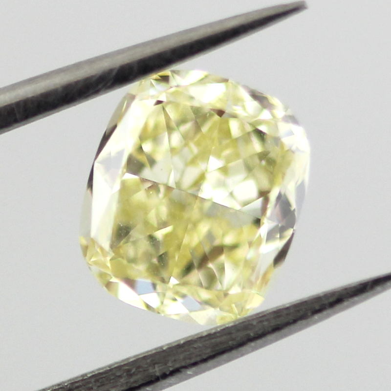 Fancy Yellow Diamond, Cushion, 0.84 carat, VS2 - B