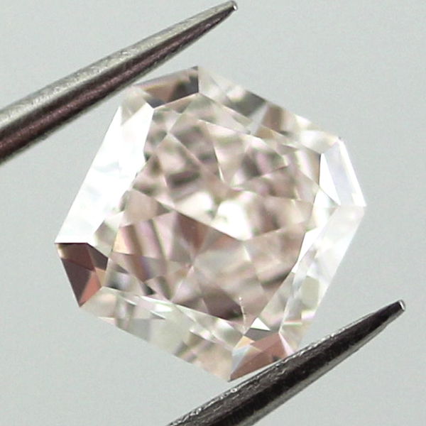 Light Pink Diamond, Radiant, 0.72 carat, VS2 - B