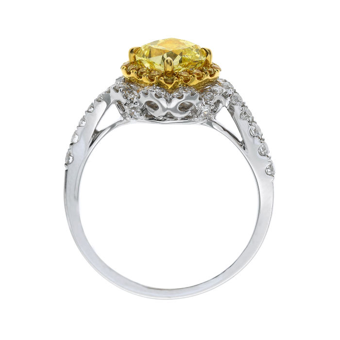 Fancy Light Yellow Diamond Ring, Cushion, 1.17 carat, VS2 - B
