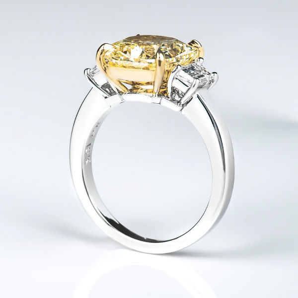 Fancy Yellow Diamond Ring, Radiant, 4.13 carat, IF - B