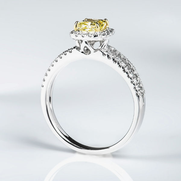 Fancy Yellow Diamond Ring, Radiant, 0.62 carat, SI1 - B