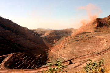 Argyle Diamond Mine - Source of Pink Diamonds