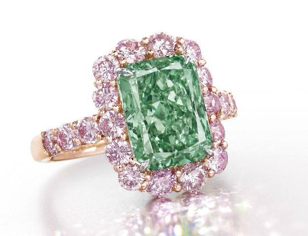 Aurora Green Diamond Ring