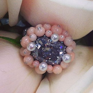 Violet Gray Diamond, 5.64 carat vvs1