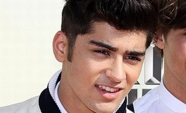 One Direction Star Zayn Malik Pops The Question Naturally Colored One Direction Star Zayn Malik Pops The Question