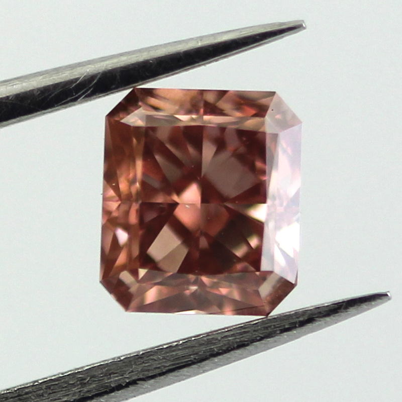 Fancy Deep Brownish Orangy Pink Diamond, Radiant, 0.70 carat, VS1 - B