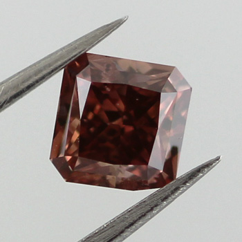 Fancy Deep Pink Diamond, Radiant, 0.60 carat - B
