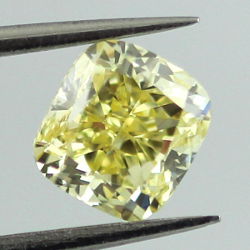 Fancy Intense Yellow, 1.00 carat, SI2