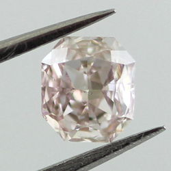 Fancy Light Brown Pink, 0.41 carat, SI1