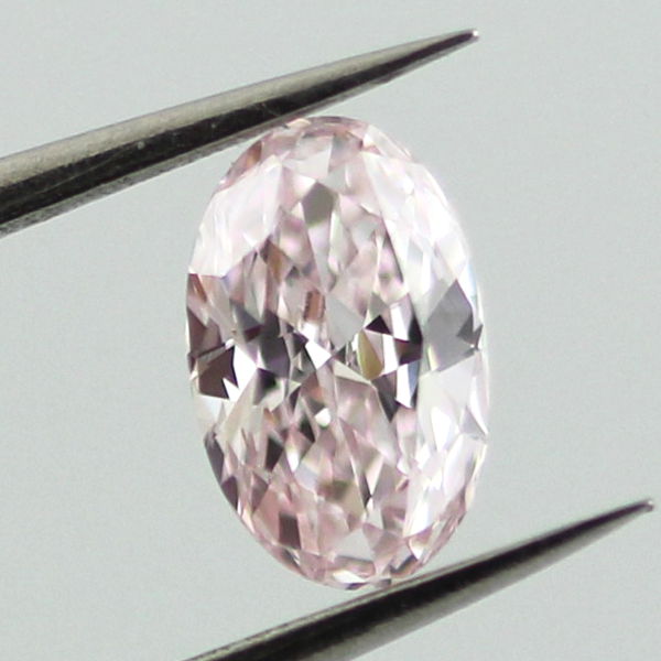 Fancy Light Pink Diamond, Oval, 0.31 carat, SI1