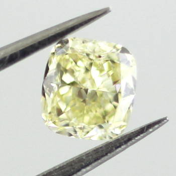 Fancy Light Yellow, 0.41 carat, VS1