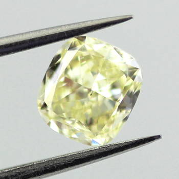 Fancy Light Yellow, 0.91 carat, SI1