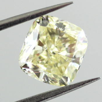 Fancy Light Yellow, 1.71 carat, SI1