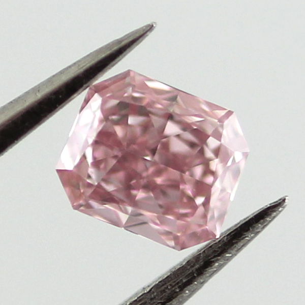 Fancy Pink Diamond, Radiant, 0.14 carat - B