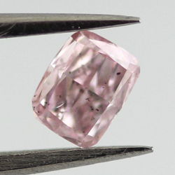 Fancy Pink, 0.24 carat, SI2