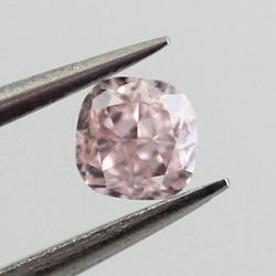 Fancy Purplish Pink, 0.14 carat