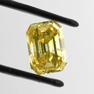 Fancy Vivid Yellow Diamond, Emerald, 3.34 carat, SI2