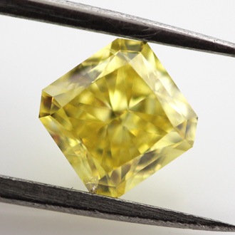 Fancy Vivid Yellow Diamond, Radiant, 1.04 carat, SI2 - B