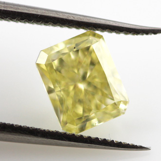 Fancy Yellow Diamond, Radiant, 1.00 carat, SI1