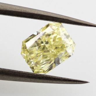 Fancy Yellow, 0.92 carat, SI1