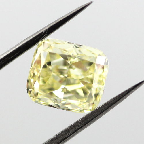 Fancy Yellow Diamond, Radiant, 1.91 carat, VS1 - B