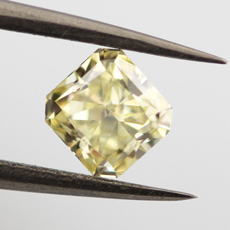 Fancy Yellow Diamond, Radiant, 0.70 carat, VS1