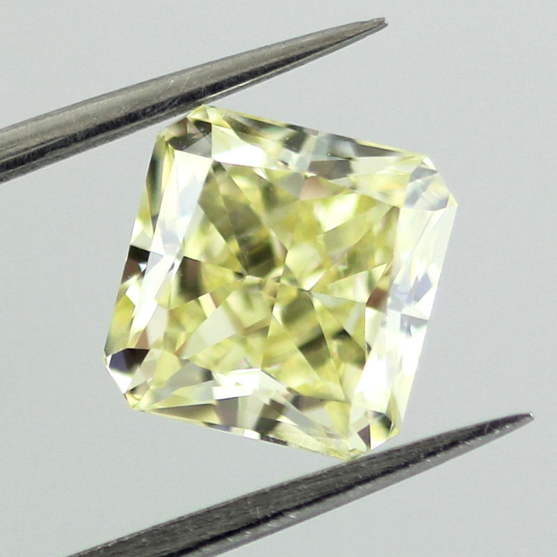 Fancy Yellow Diamond, Radiant, 2.04 carat, VVS1