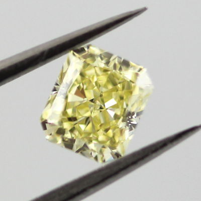 Fancy Yellow Diamond, Radiant, 0.54 carat, VVS1 - B