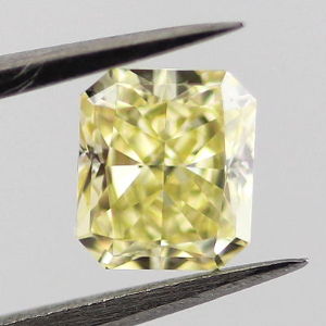 Fancy Yellow Diamond, Radiant, 0.54 carat, VVS1 - Thumbnail