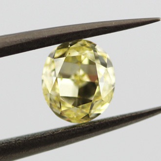 Fancy Yellow Diamond, Oval, 0.78 carat, VVS1 - B