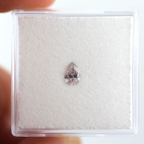 Light Pink Diamond, Pear, 0.22 carat, SI2- C