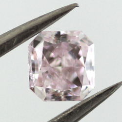 Light Pink, 0.32 carat