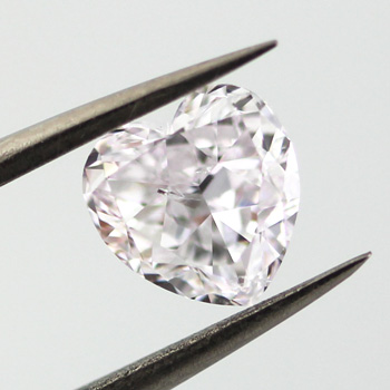 Very Light Pink Diamond, Heart, 1.41 carat - B