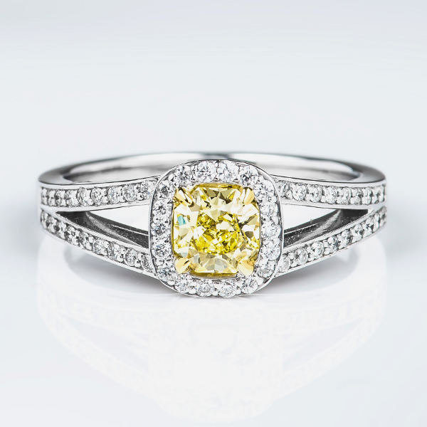 Fancy Light Yellow Diamond Ring, Cushion, 0.50 carat, VS1
