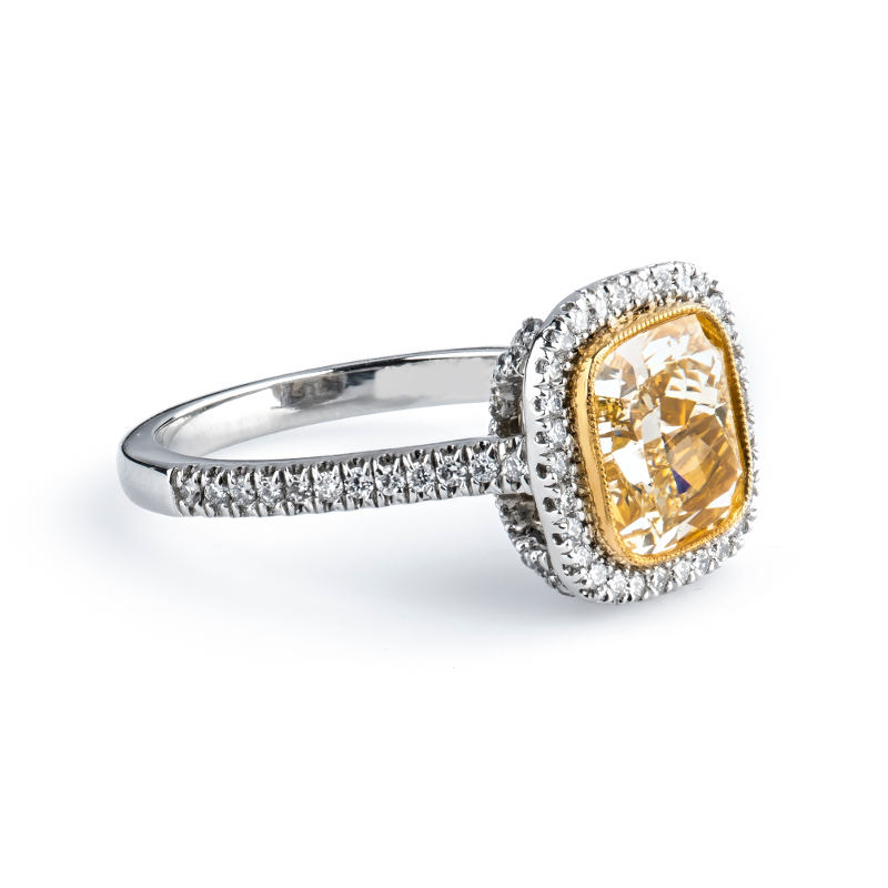 Fancy Light Yellow Diamond Ring, Cushion, 3.01 carat, SI1 - B