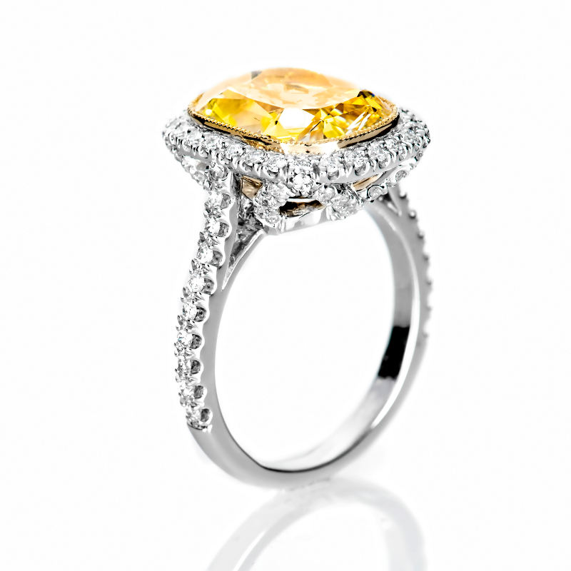 Fancy Light Yellow Diamond Ring, Cushion, 6.46 carat, SI1 - B