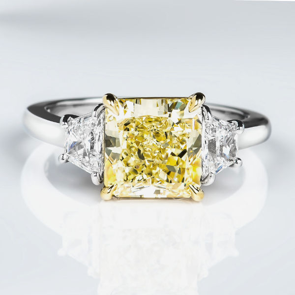 Fancy Yellow Diamond Ring, Radiant, 3.06 carat, VS1