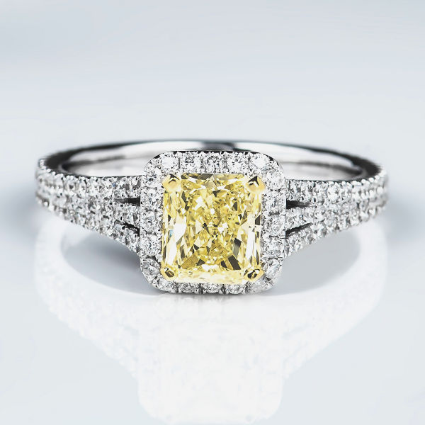 85 Carat Diamond Platinum Engagement Ring - petersuchyjewelers